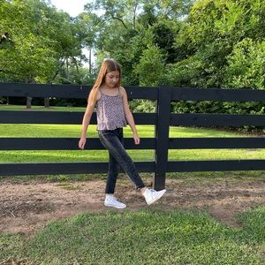 Meet your Posher, Emmie